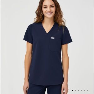Navy Figs Catarina One-Pocket Scrub Top